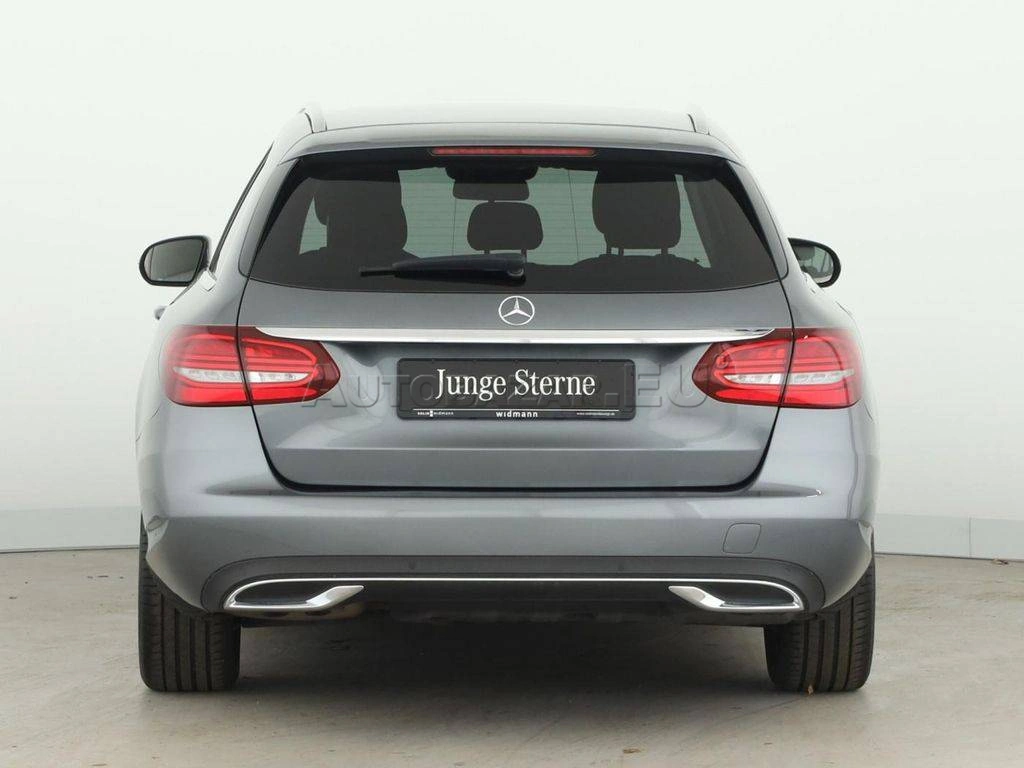 Mercedes-Benz C trieda Kombi 220 d A/T