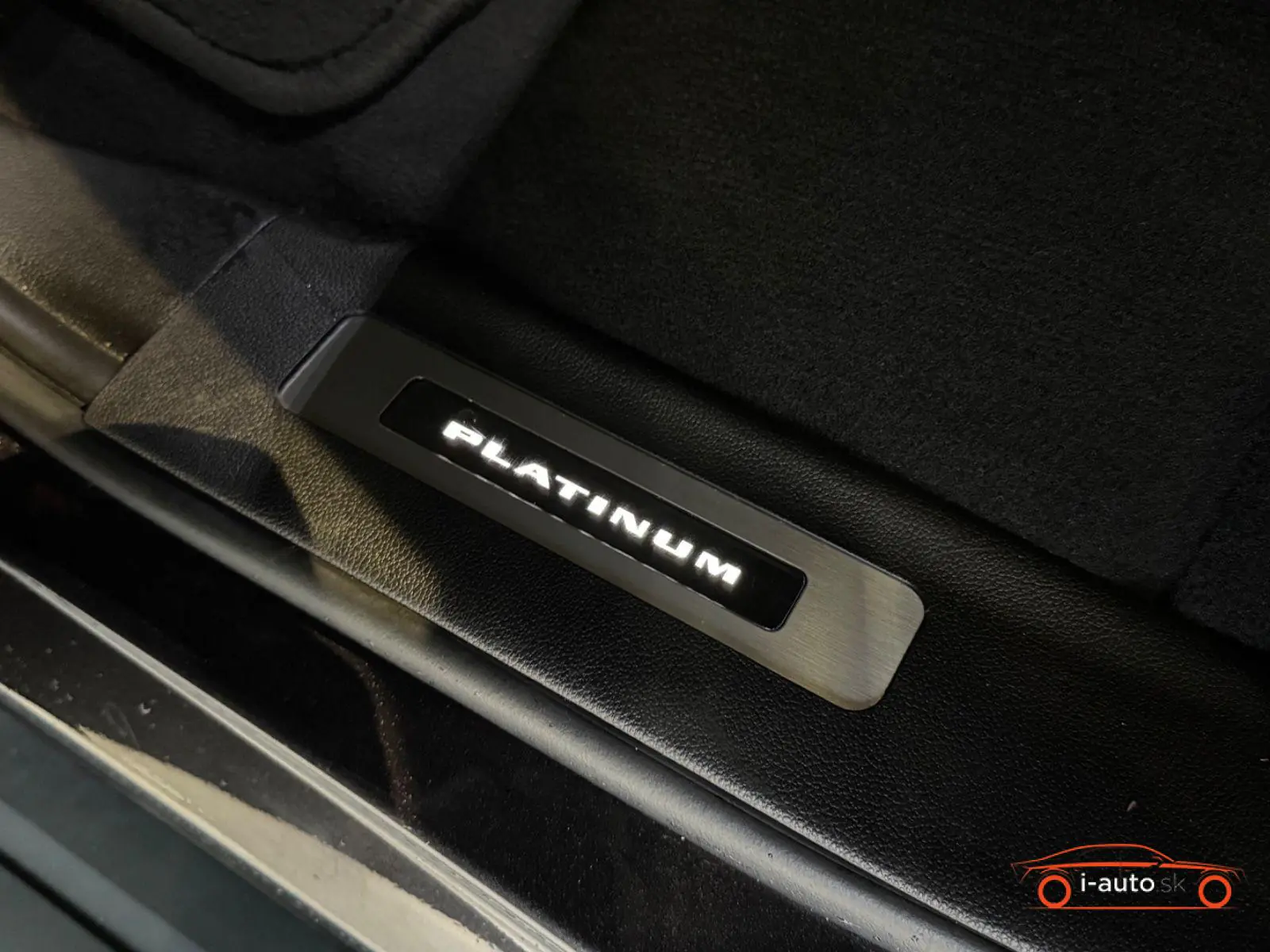 Cadillac Escalade 2018 na predaj – fotografia 41