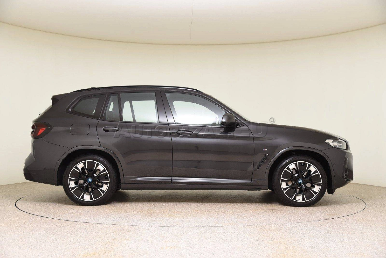 BMW iX3 A/T
