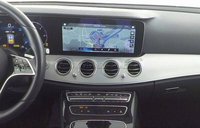 Mercedes-Benz E trieda Kombi 300 d mHEV 4MATIC A/T