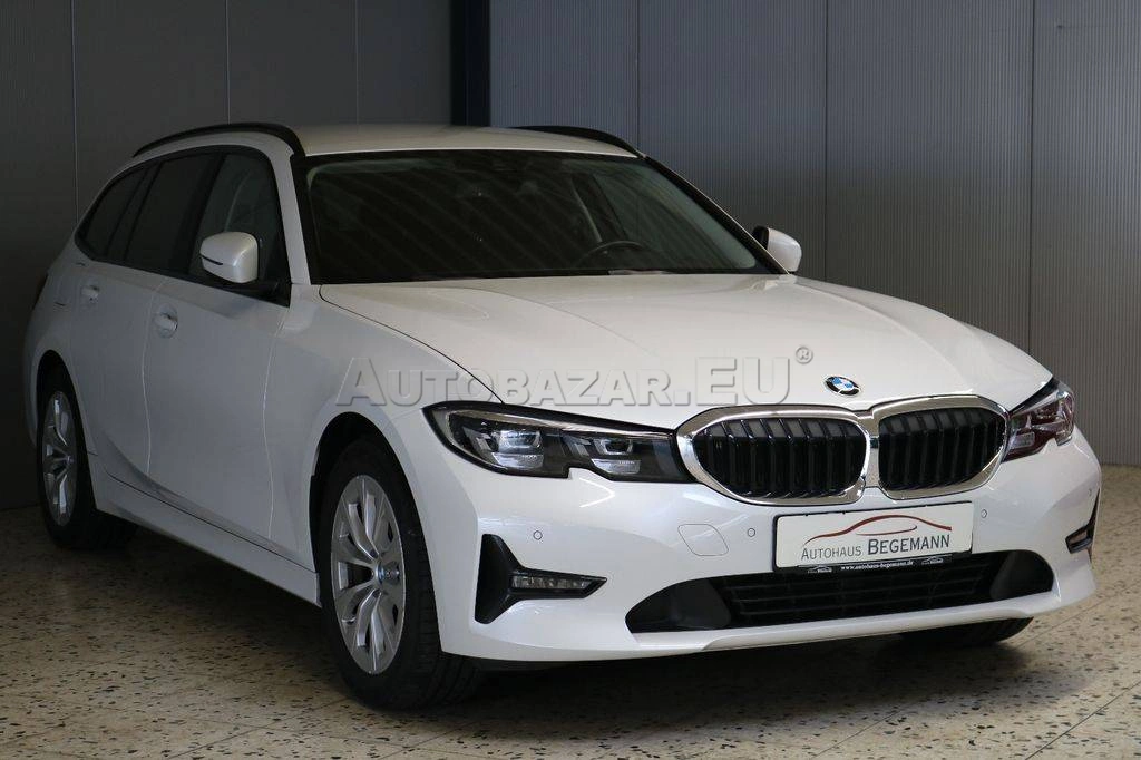 BMW Rad 3 Touring 320d mHEV  xDrive A/T