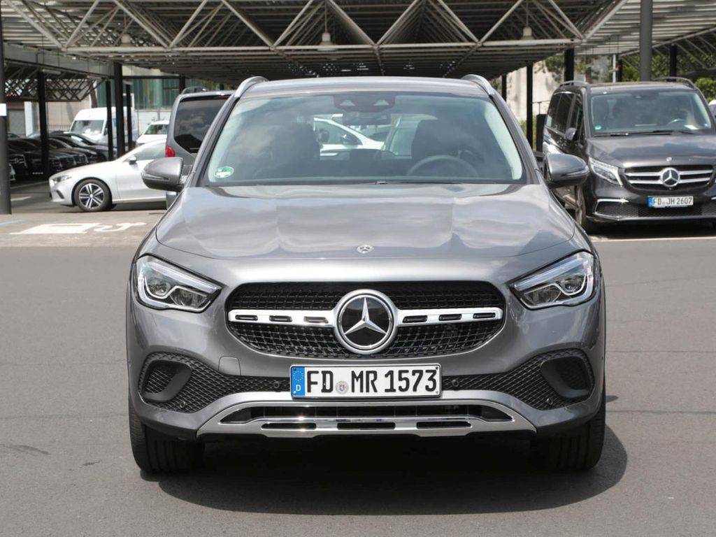 Mercedes-Benz GLA 200 d A/T