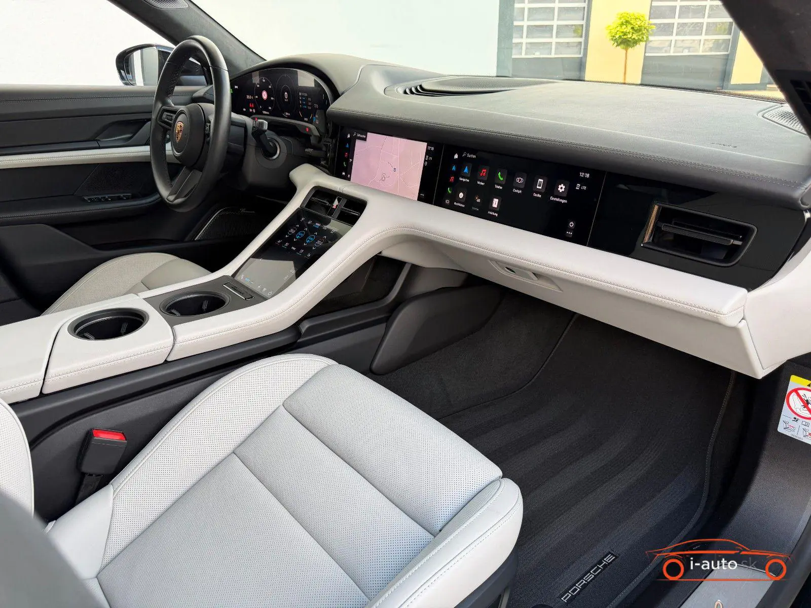 Porsche Taycan 2023 na predaj – fotografia 19