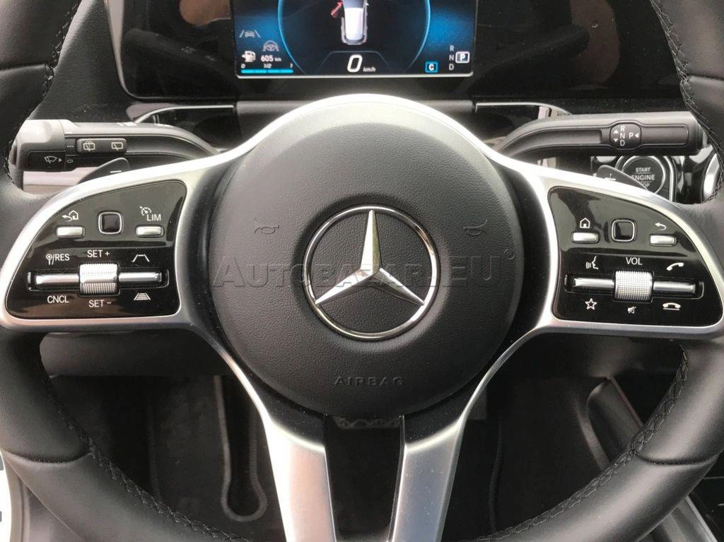 Mercedes-Benz GLA 200 d A/T