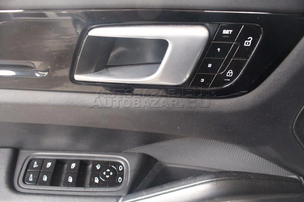 Porsche Cayenne 2019 na predaj – fotografia 9