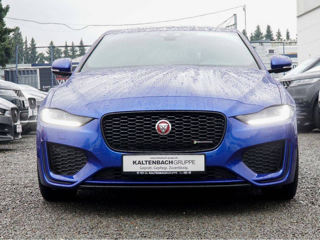 Jaguar XE 2.0D I4 R-Dyn SE AWD AT