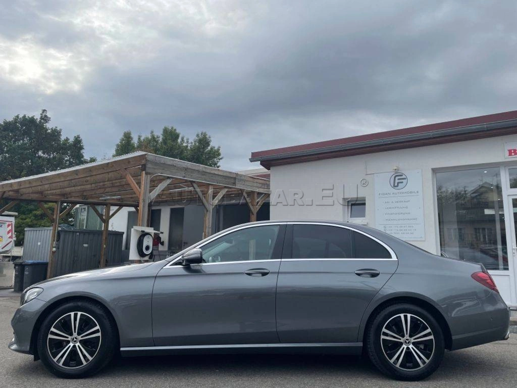 Mercedes-Benz E trieda Sedan 220 d A/T