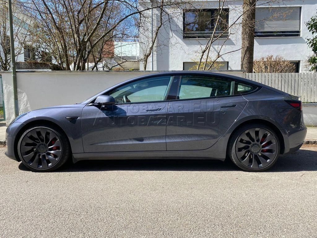 Tesla Model 3 Performance 82kWh AWD