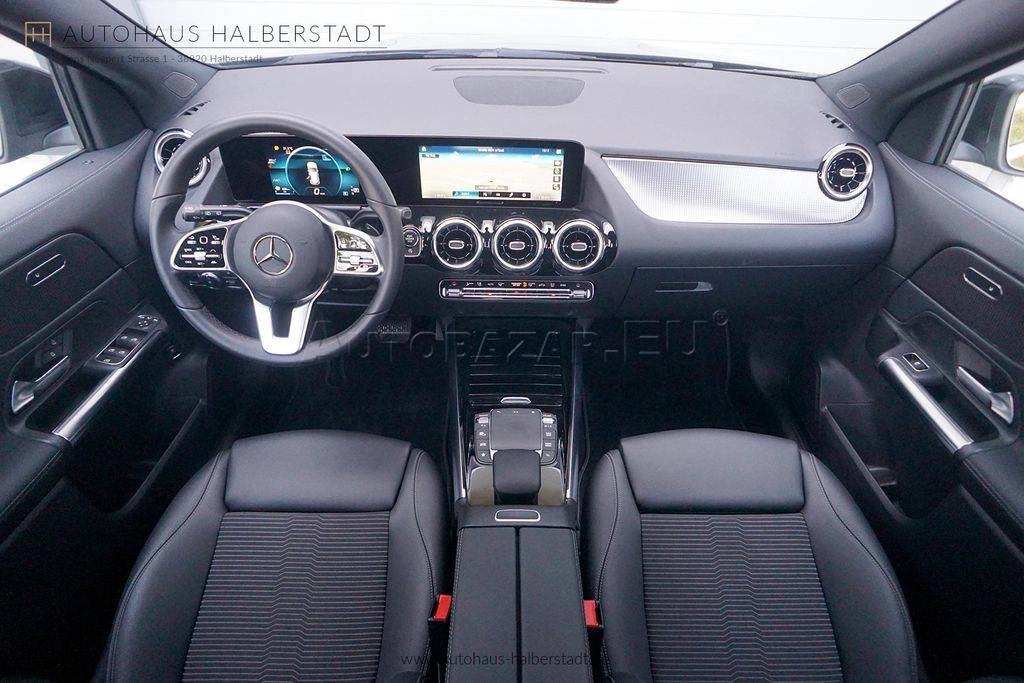 Mercedes-Benz GLA 200 d A/T