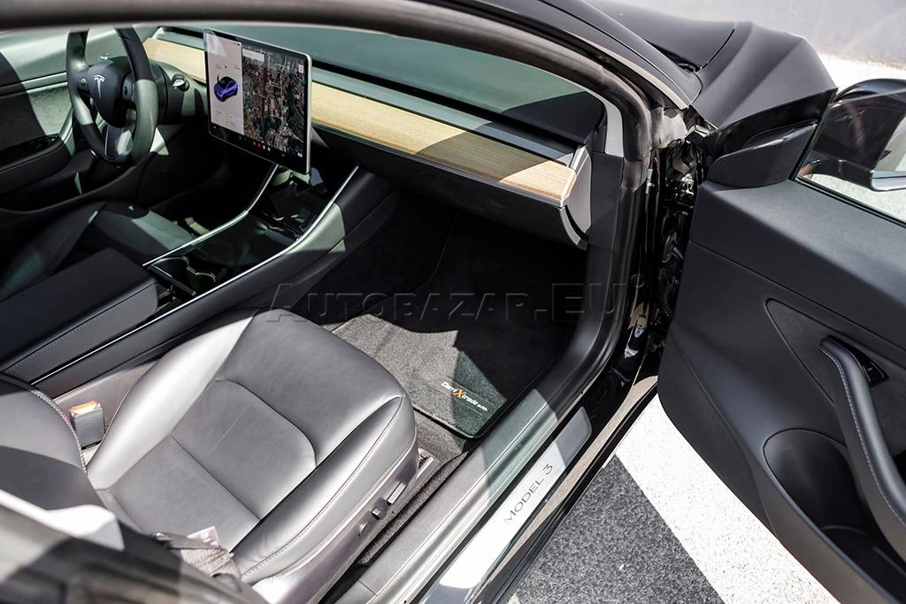 Tesla Model 3 2020 na predaj – fotografia 30