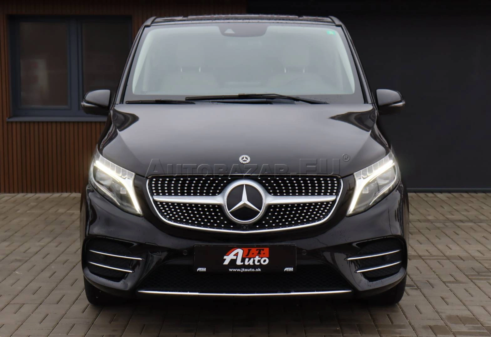 Mercedes-Benz V trieda V300d AMG STYLING 4MATIC