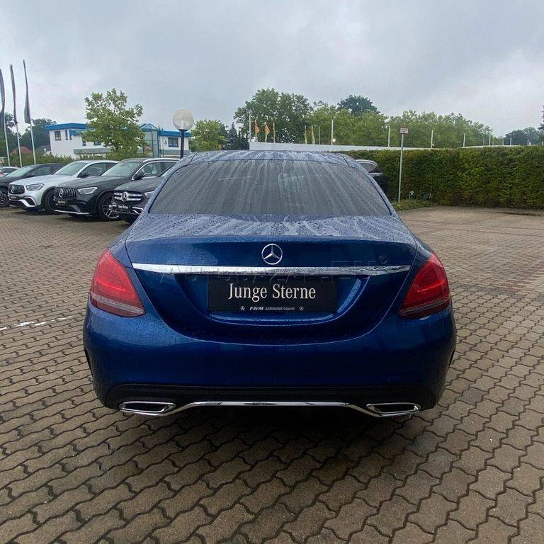 Mercedes-Benz C trieda Sedan 300 d A/T