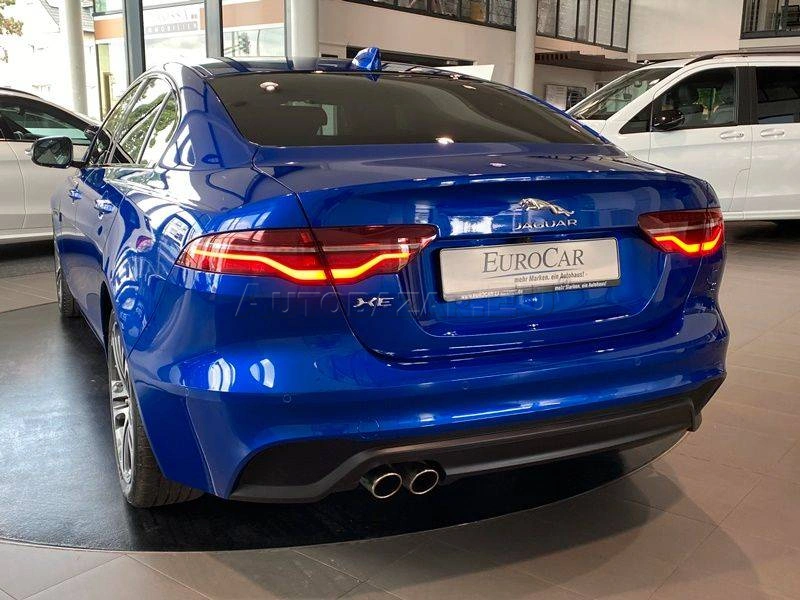 Jaguar XE 2.0D I4 Std SE AT