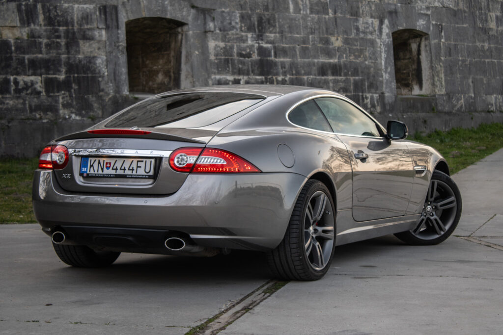 Jaguar XK