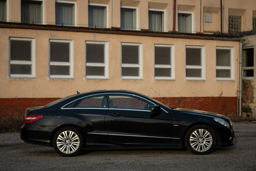 Mercedes-Benz E trieda Coupé