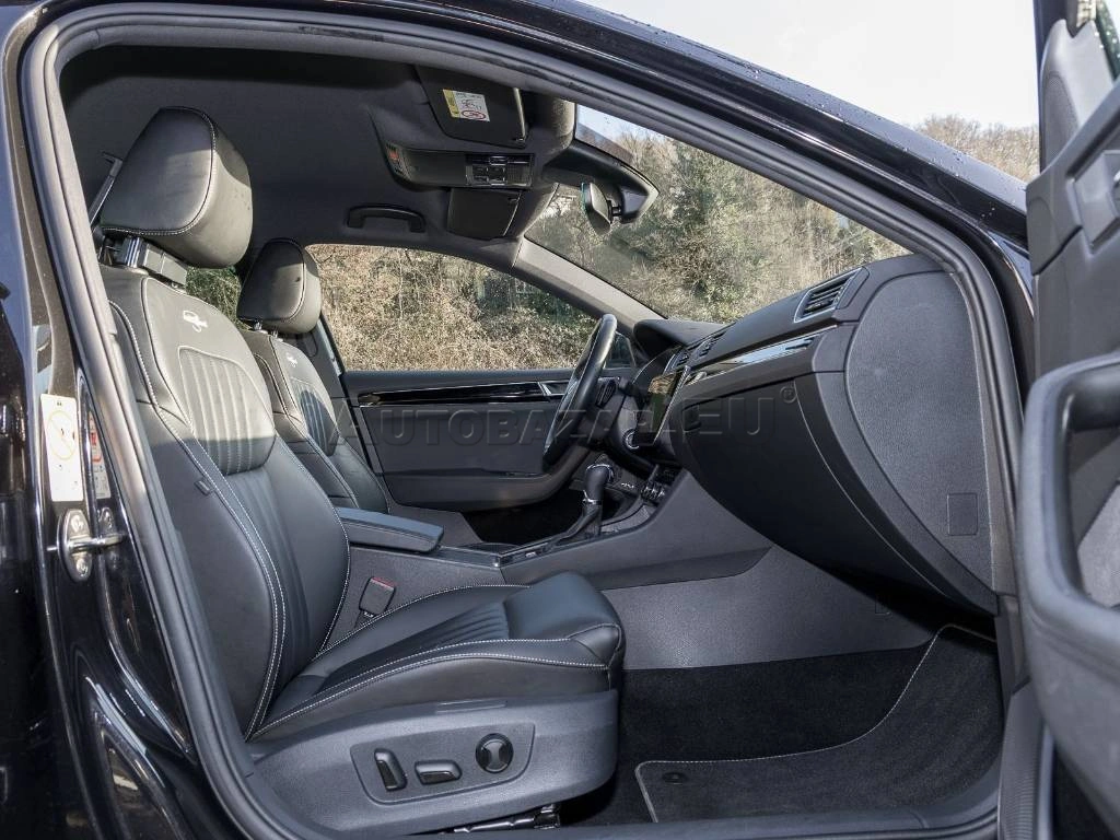 Škoda Superb iV eHybrid L&K