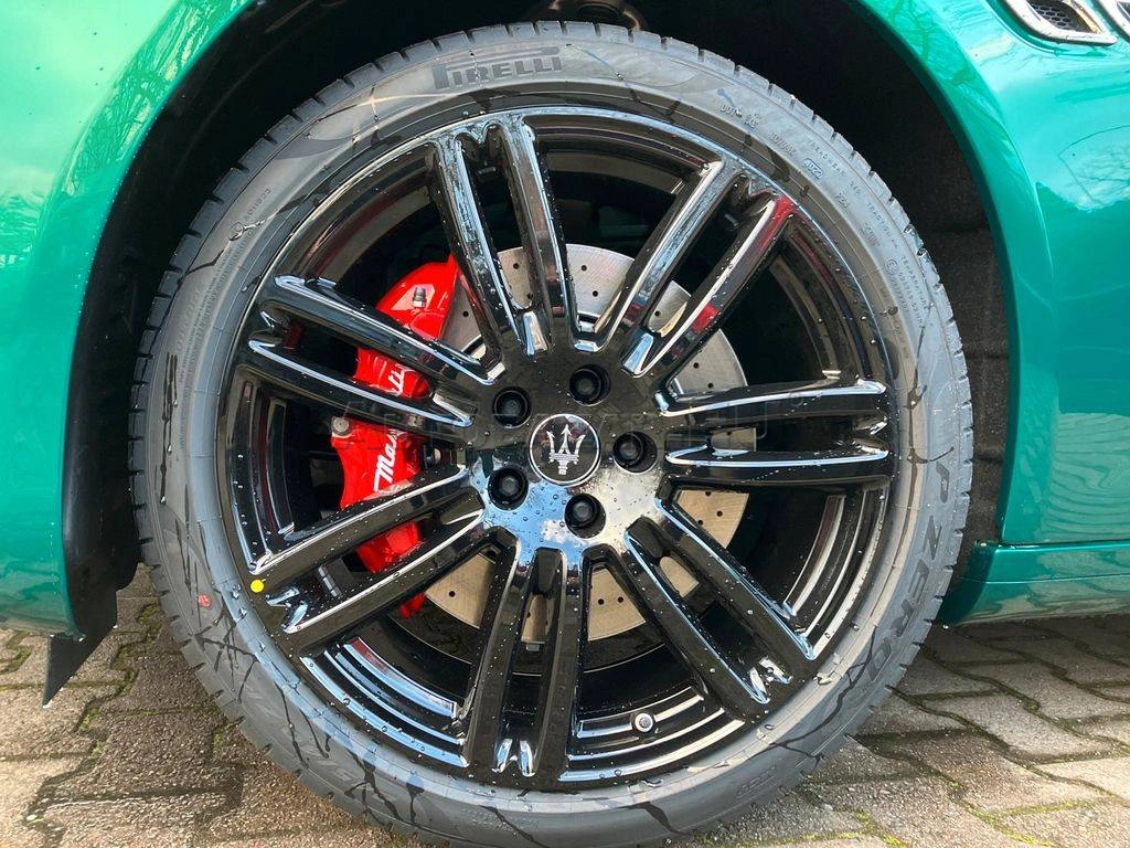 Maserati Quattroporte Modena Q4