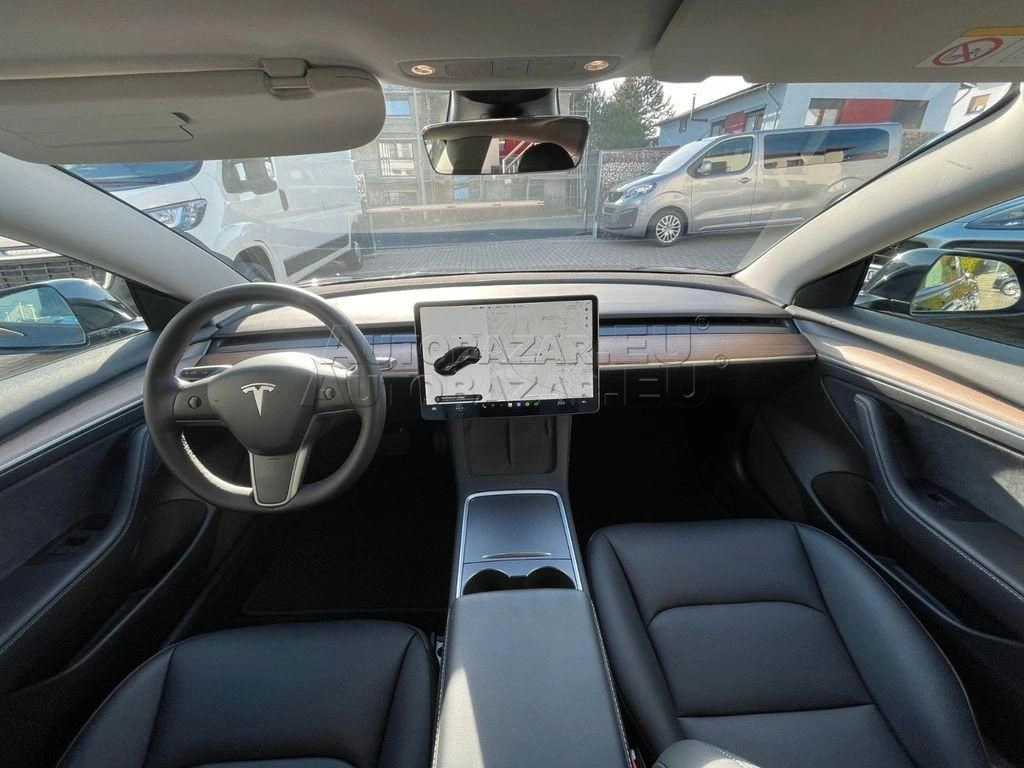 Tesla Model 3 Standard Range Plus 54kWh RWD