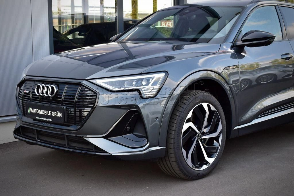 Audi e-tron 55 quattro S line
