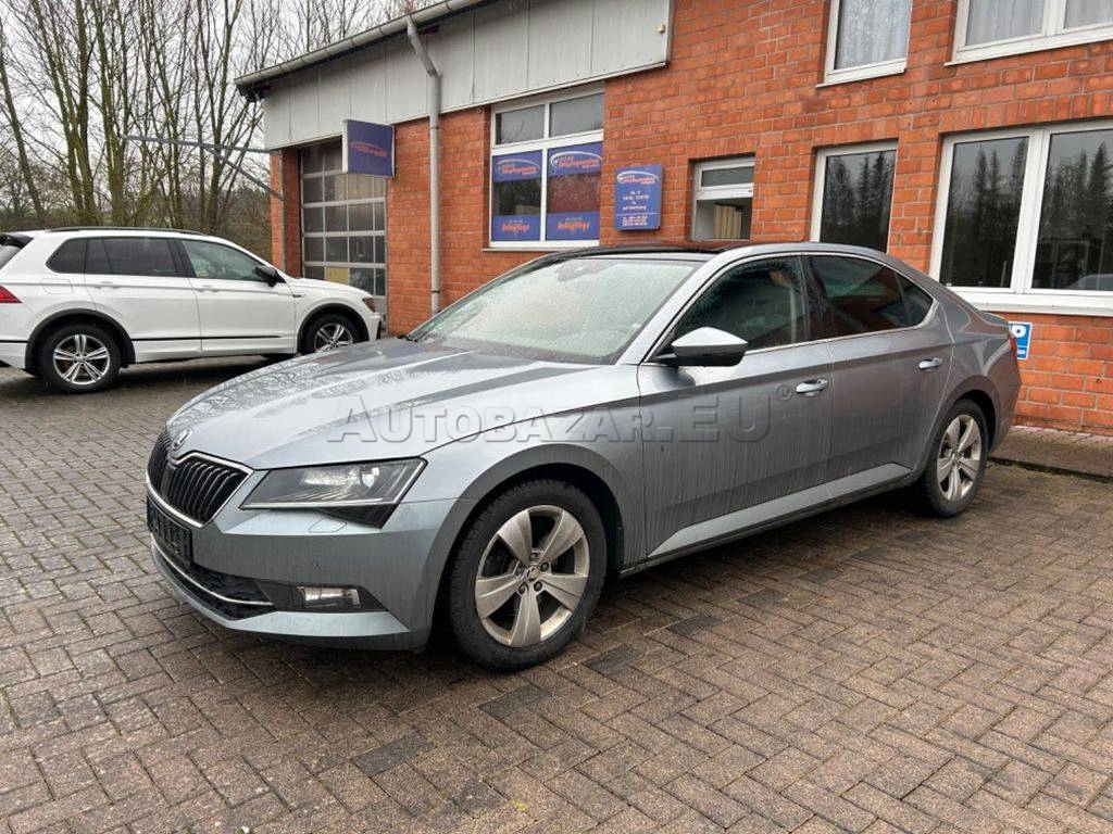 Škoda Superb A/T