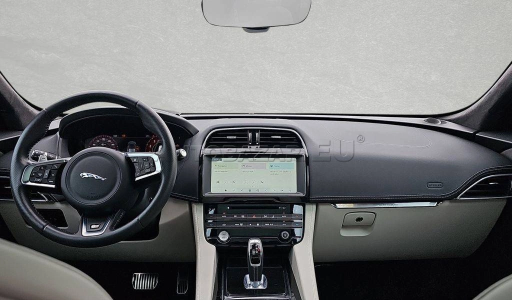 Jaguar F-Pace 5.0 V8 P550 SVR AWD A/T