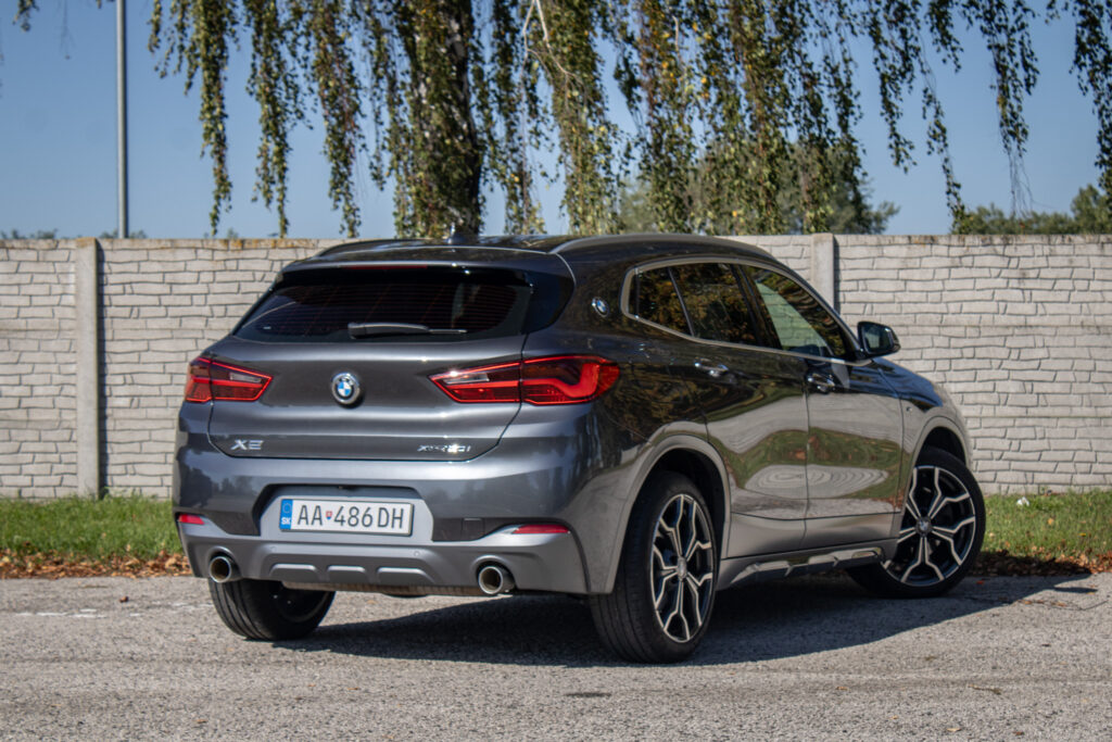 BMW X2
