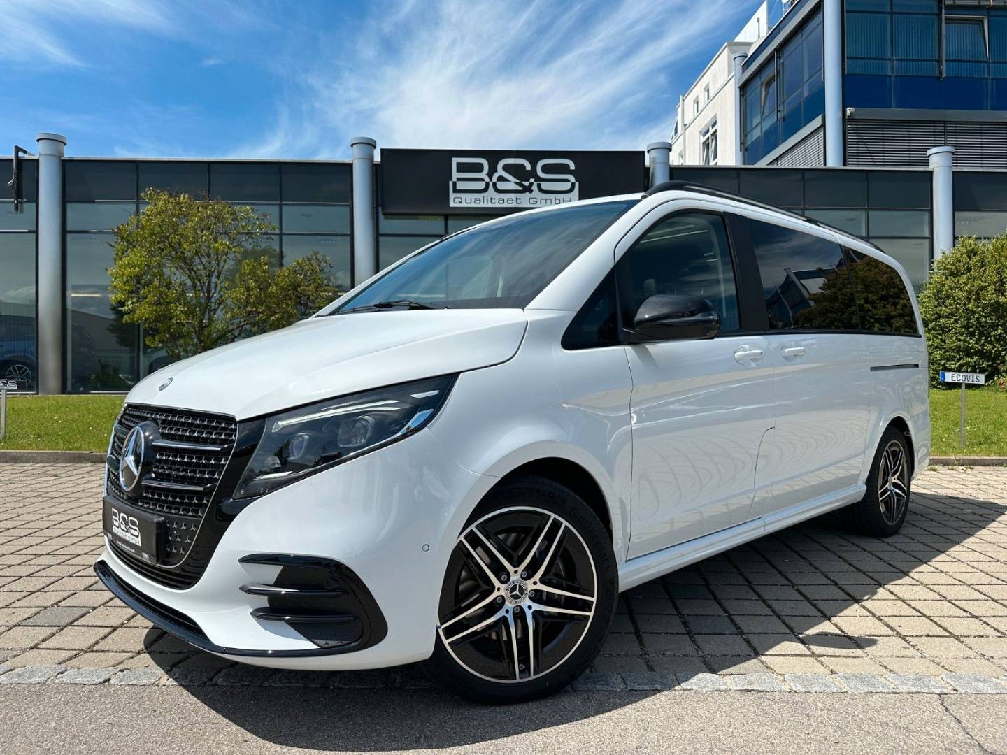 Mercedes-Benz V trieda 300 d 4M AMG lang