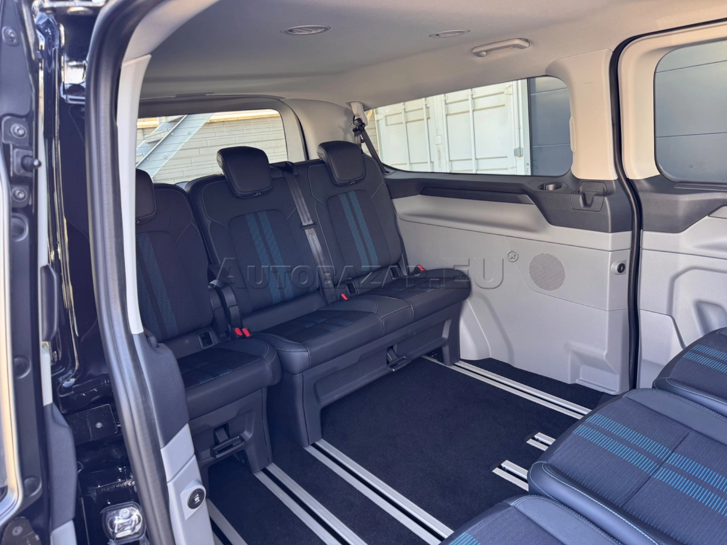 Ford Tourneo Custom 2025 na predaj – fotografia 15