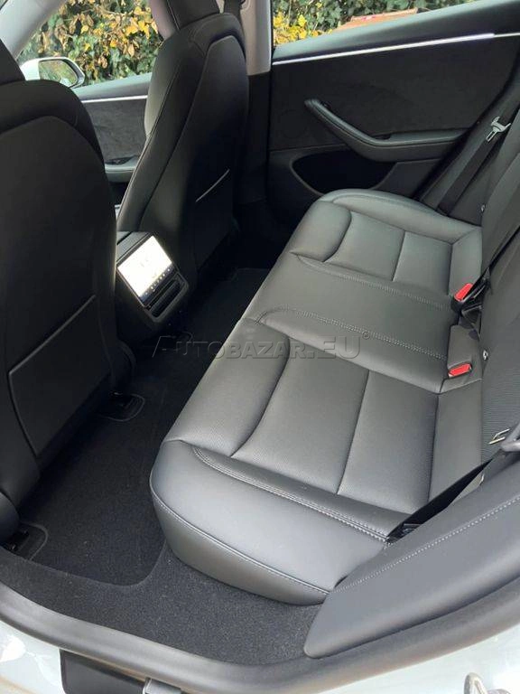Tesla Model 3 Long Range