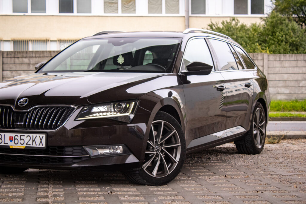 Škoda Superb Combi