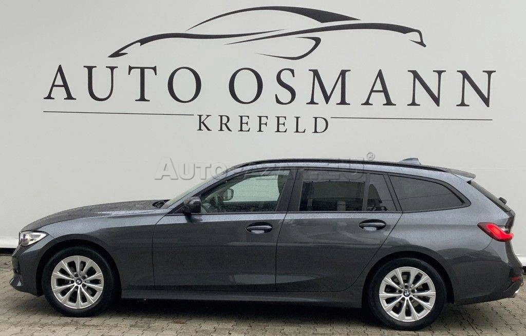 BMW Rad 3 Touring 320d mHEV  xDrive A/T