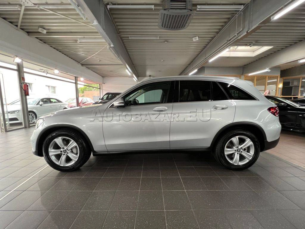 Mercedes-Benz GLC SUV 300 d 4MATIC A/T
