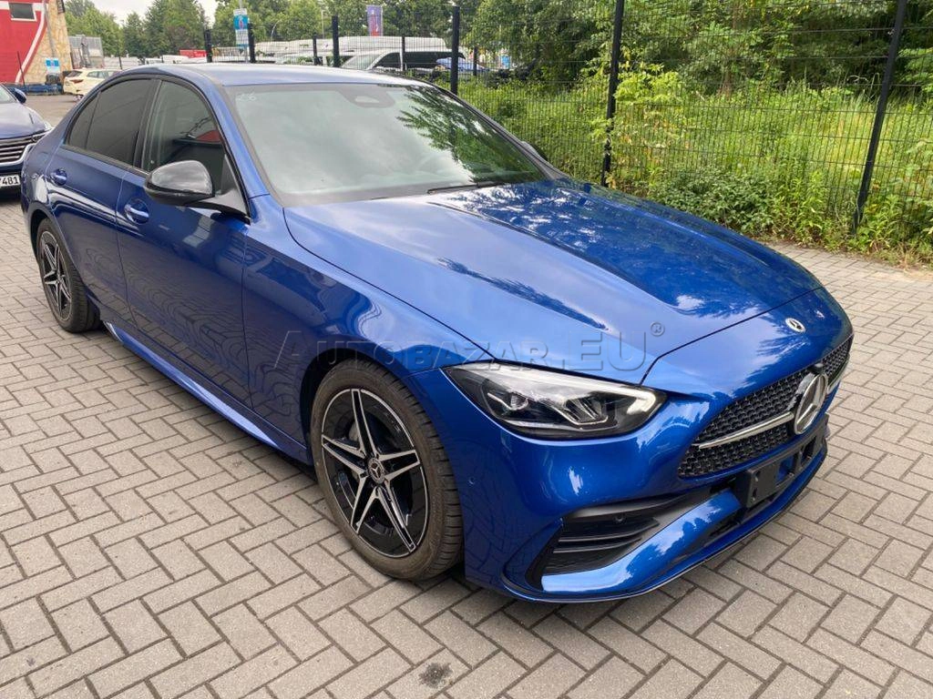 Mercedes-Benz C trieda Sedan Mercedes Benz  220 d AMG LINE