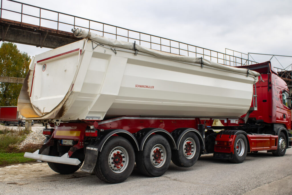 Schwarzmüller Iný model