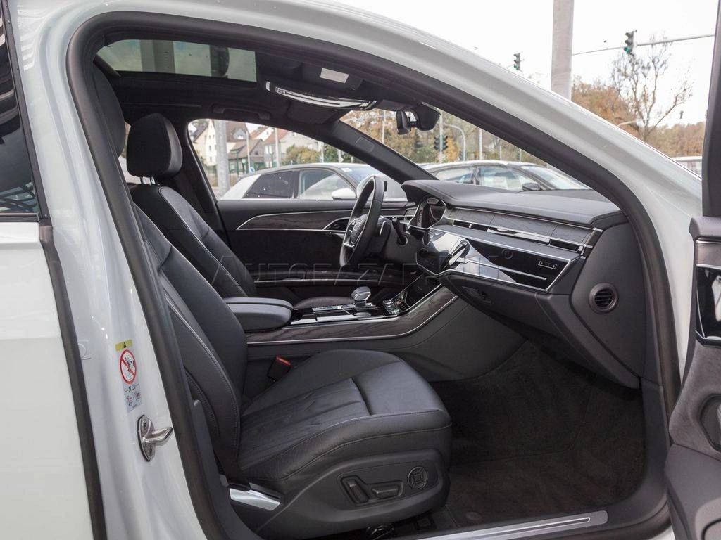 Audi A8 55 3.0 TFSI mHEV V6 quattro tiptronic