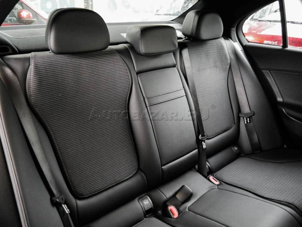 Mercedes-Benz C trieda Sedan 300 d mHEV A/T