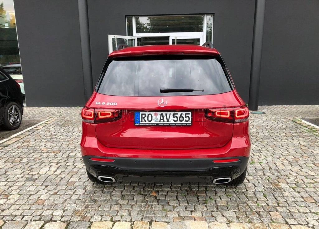 Mercedes-Benz GLB 200 A/T