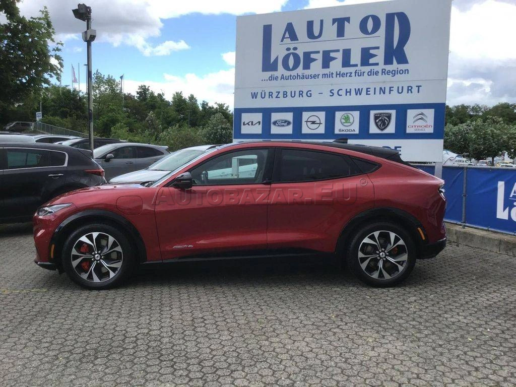 Ford Mustang Mach-E AWD