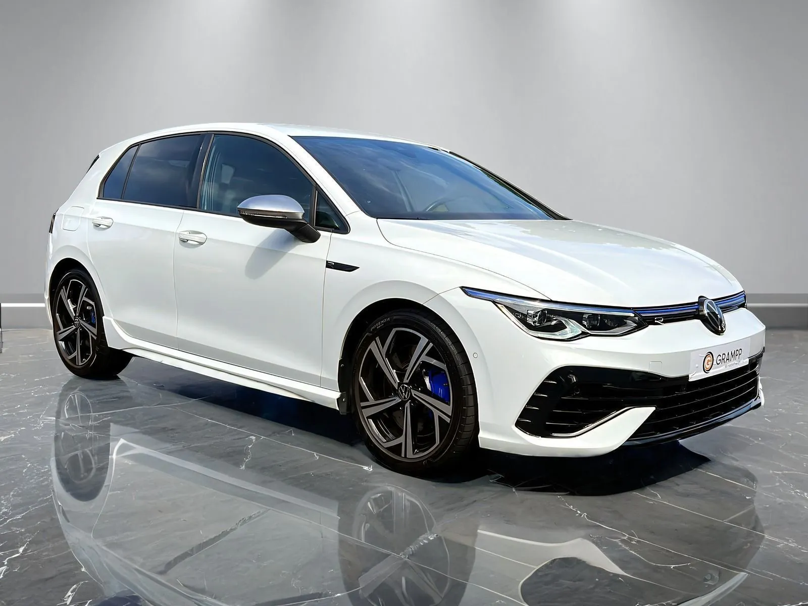 Volkswagen Golf 2023 na predaj – fotografia 2