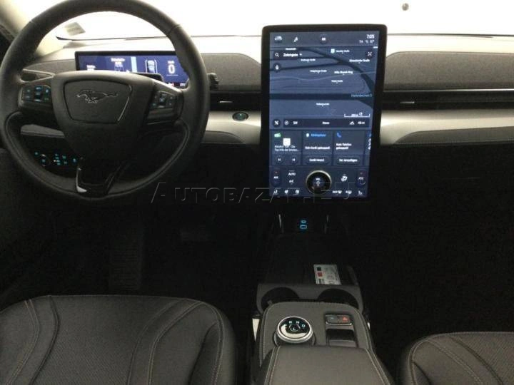Ford Mustang Mach-E 75,7kWh RWD STD