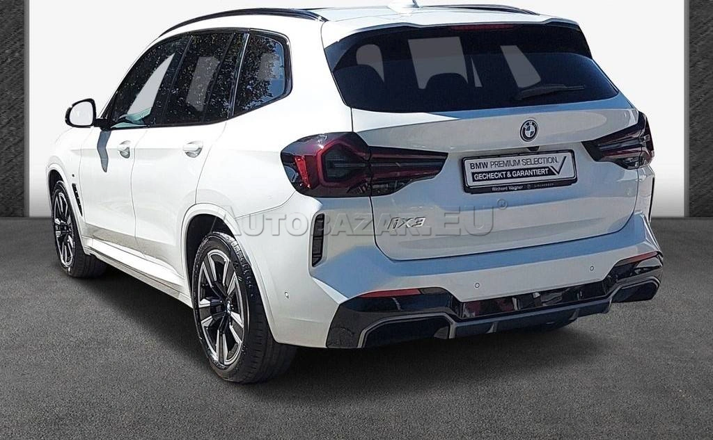 BMW iX3 A/T