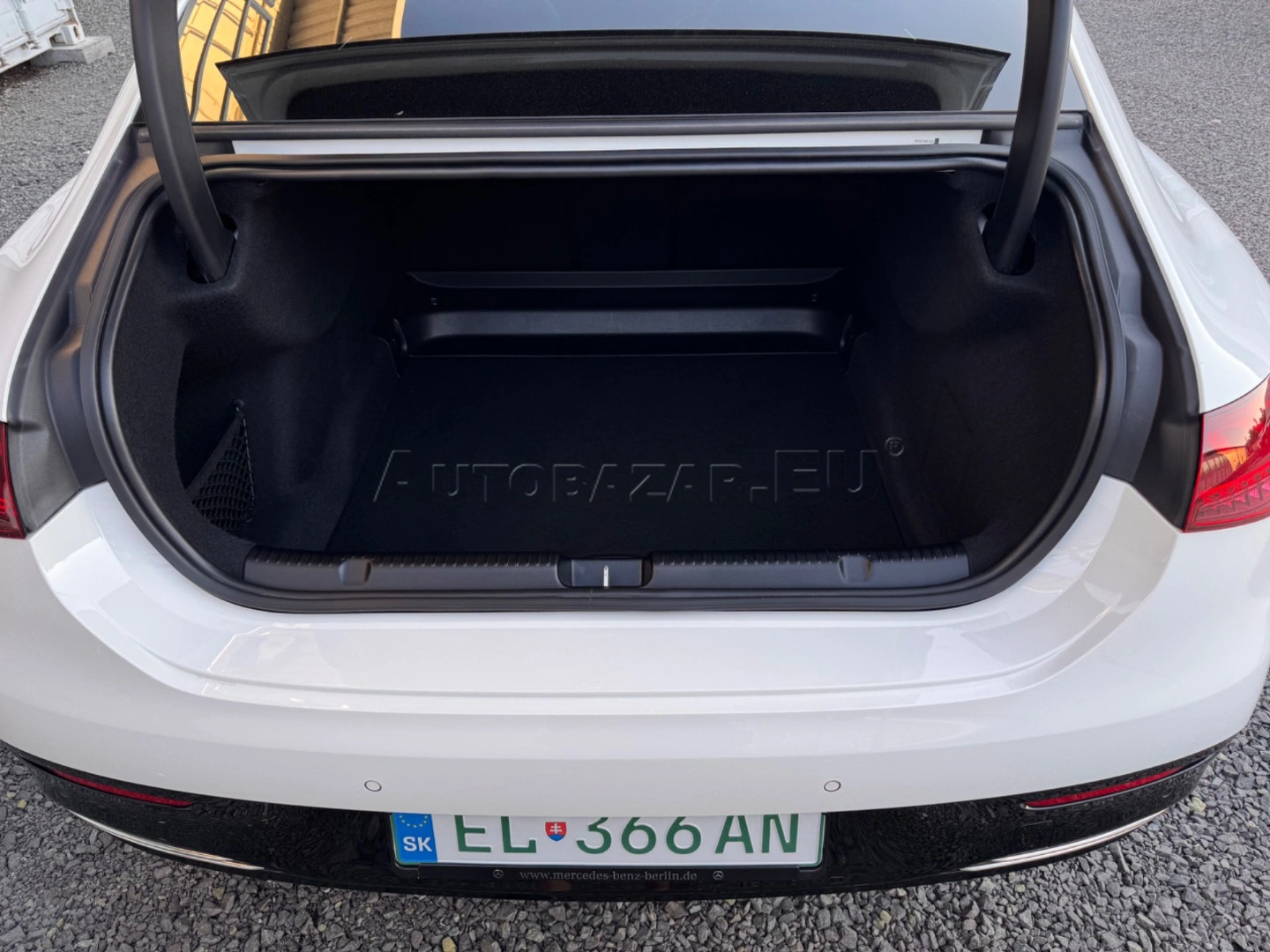 Mercedes-Benz EQE 2022 na predaj – fotografia 19