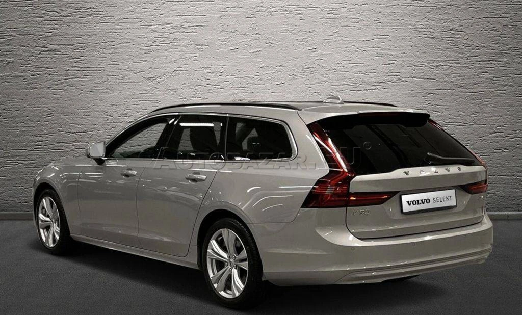 Volvo V90 B4 Core