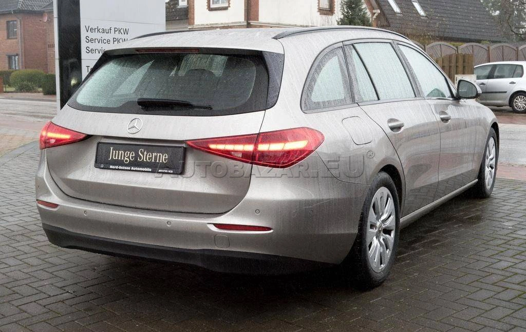 Mercedes-Benz C trieda Kombi 220 d mHEV A/T