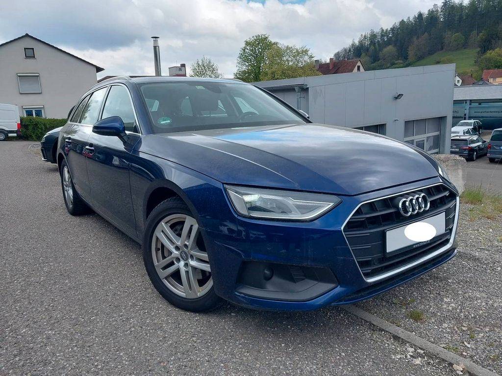Audi A4 Avant 40 2.0 TDI  S tronic