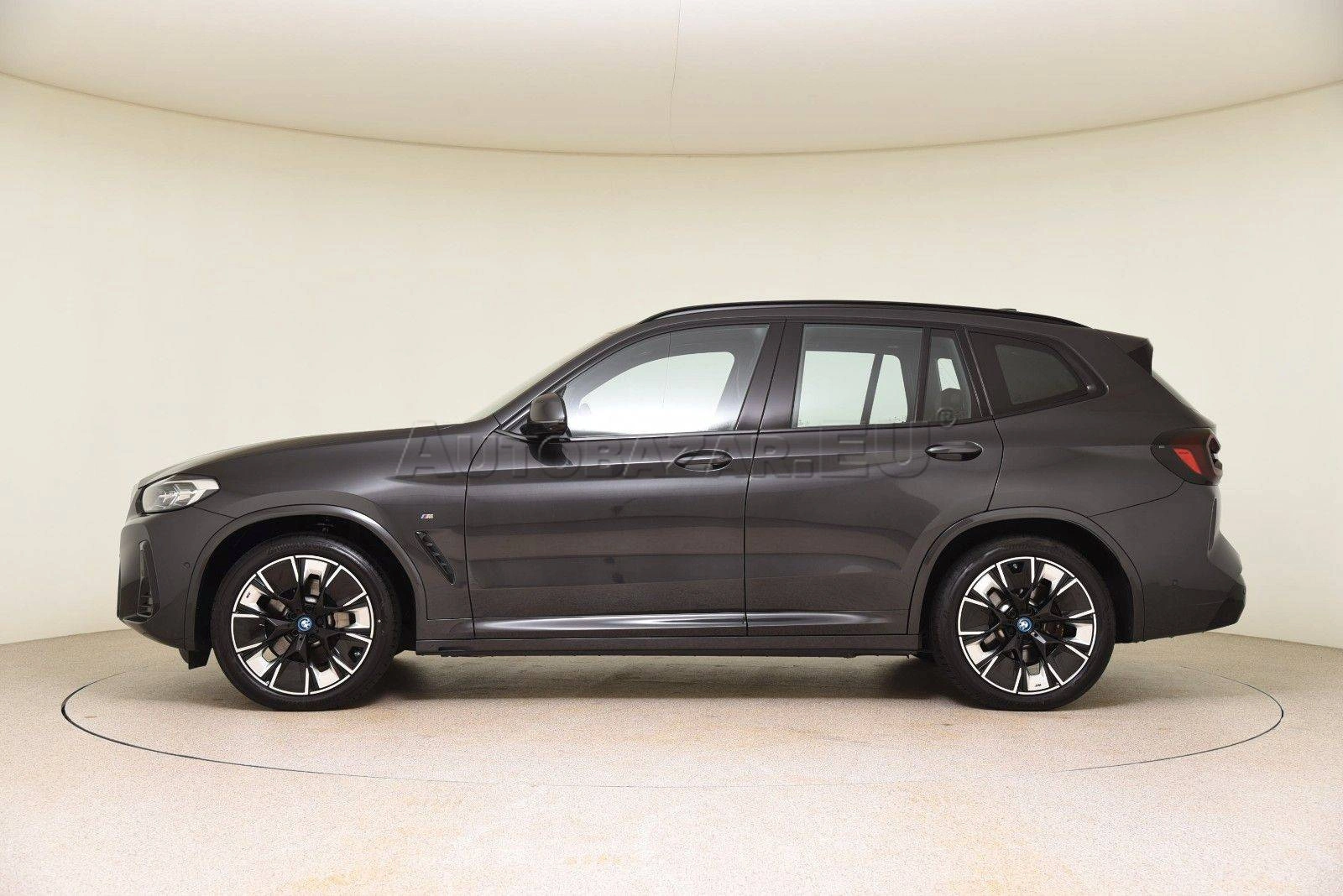 BMW iX3 A/T