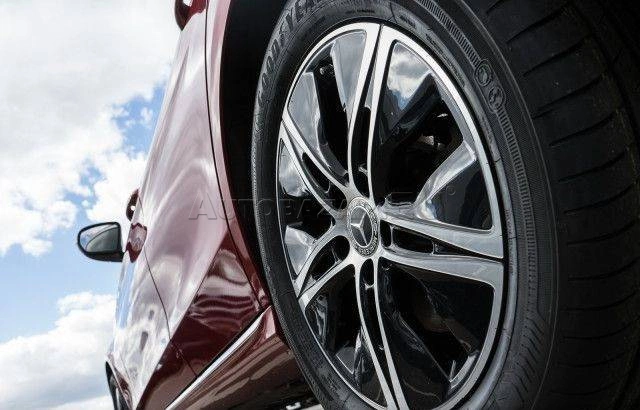 Mercedes-Benz C trieda Kombi 300 d A/T