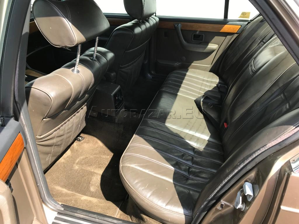 BMW 733i 1984 na predaj – fotografia 13