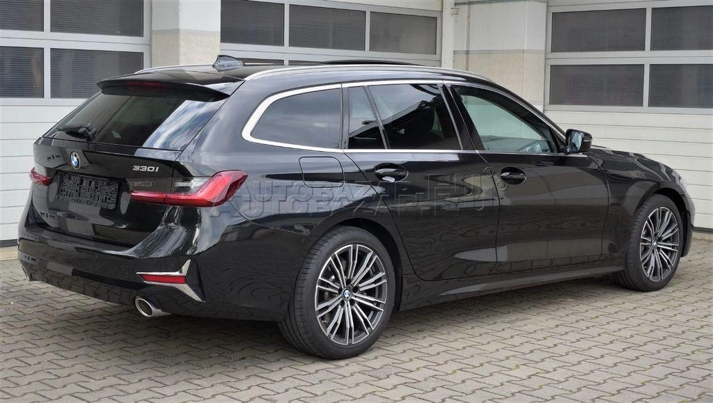 BMW rad 3 Touring 330i Touring A/T
