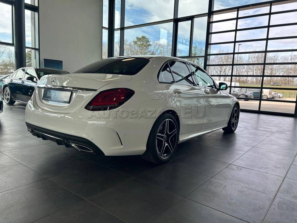 Mercedes-Benz C trieda Sedan 300 A/T